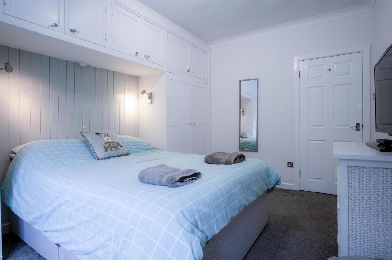 Glenvale - 2 Bedroom Apartment - Сондърсфут Екстериор снимка