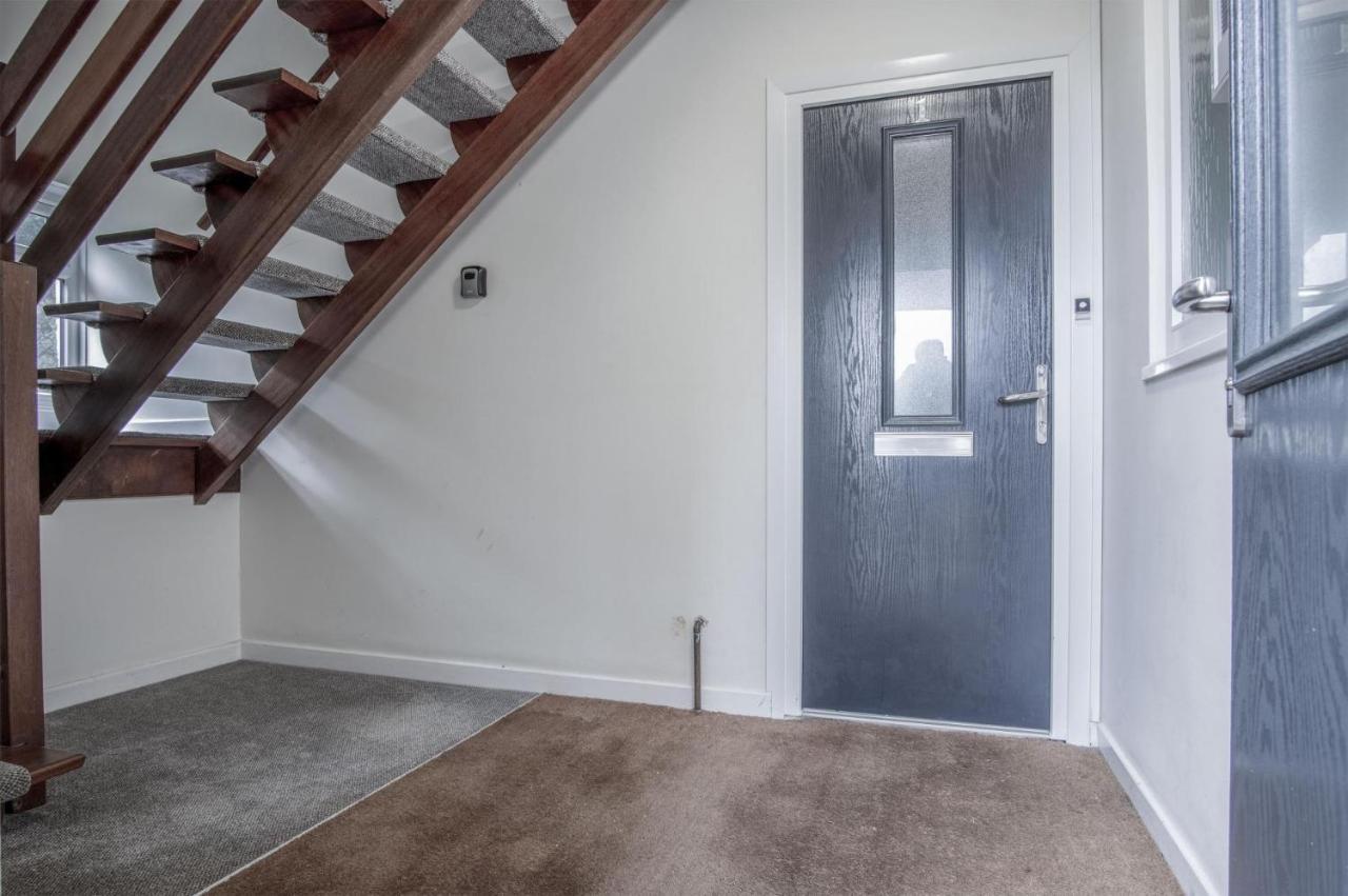 Glenvale - 2 Bedroom Apartment - Сондърсфут Екстериор снимка