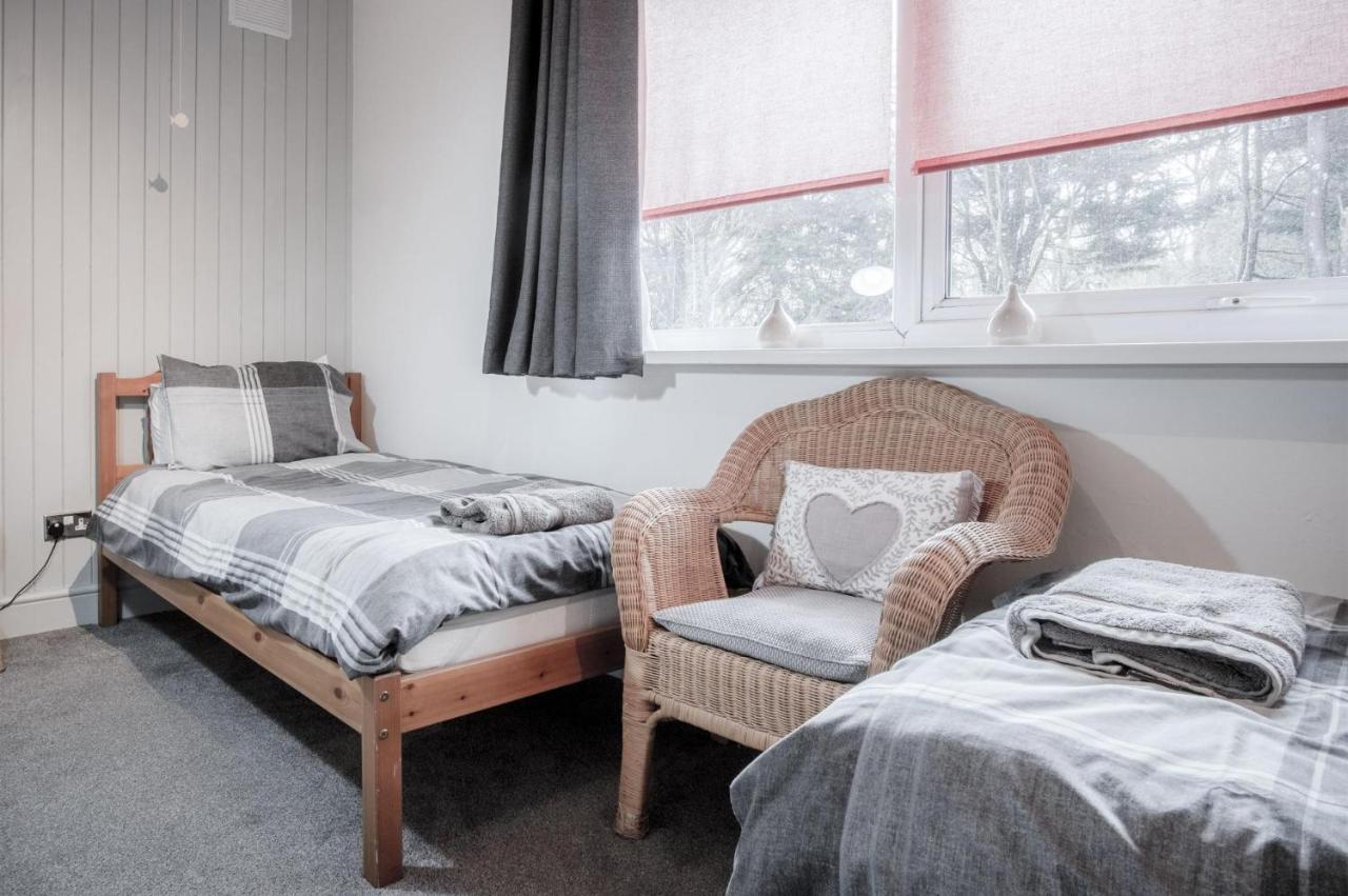 Glenvale - 2 Bedroom Apartment - Сондърсфут Екстериор снимка